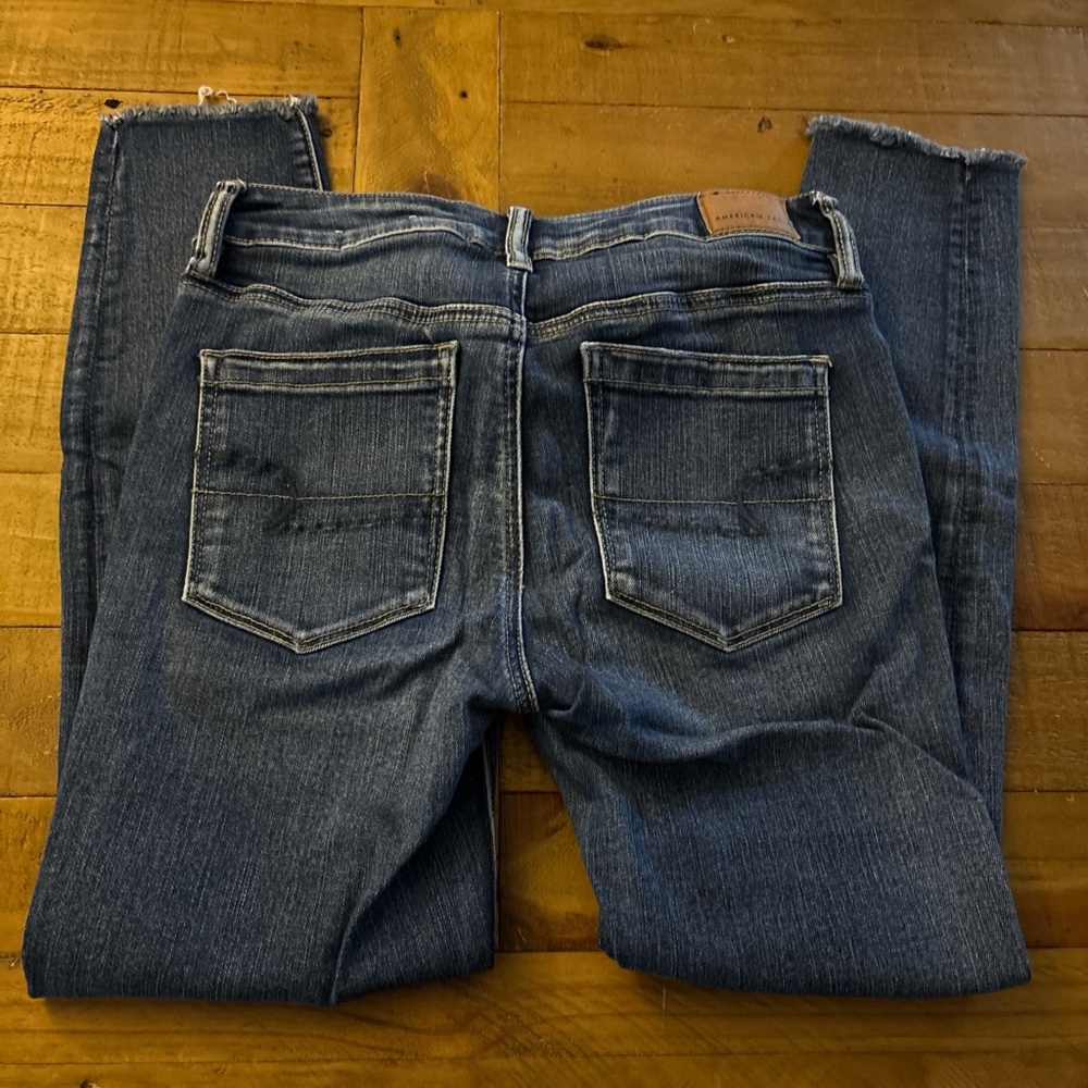 Cropped American Eagle Jeans - Picture 5 of 5